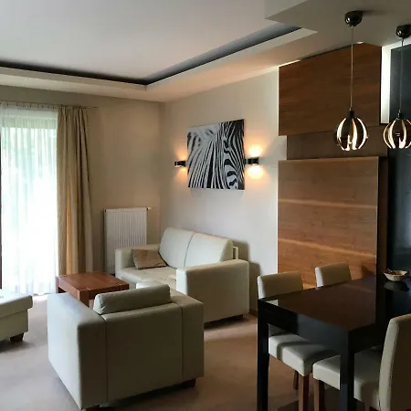 Apartment 304 Port
